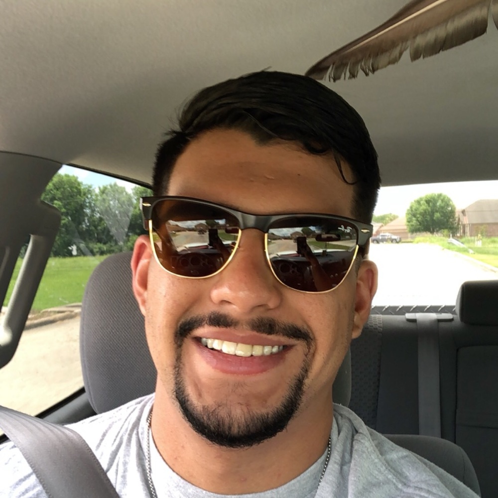 Meet your Posher, Luis